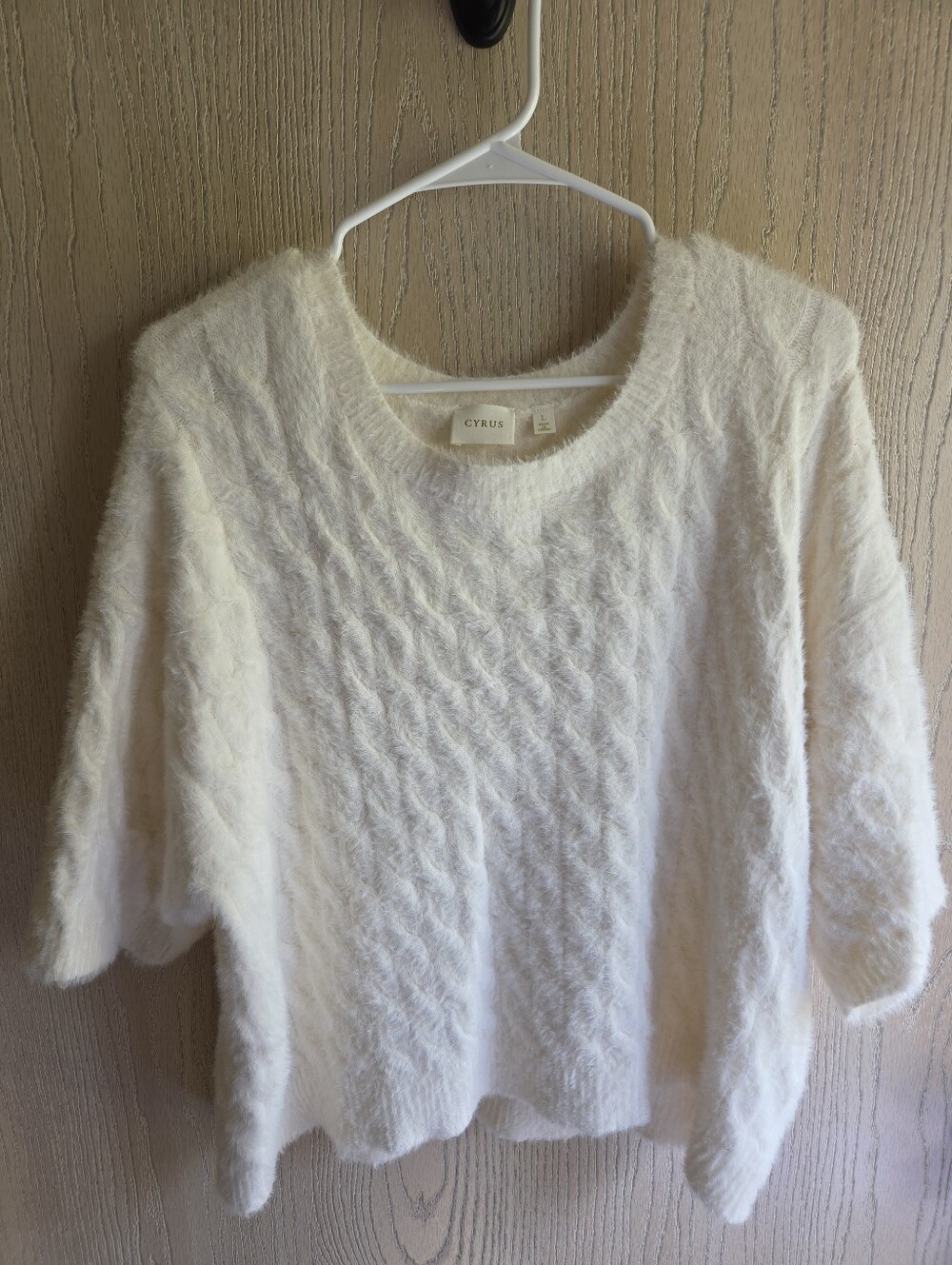 Cyrus Cream Fuzzy Cable Knit Scoop-Neck Sweater